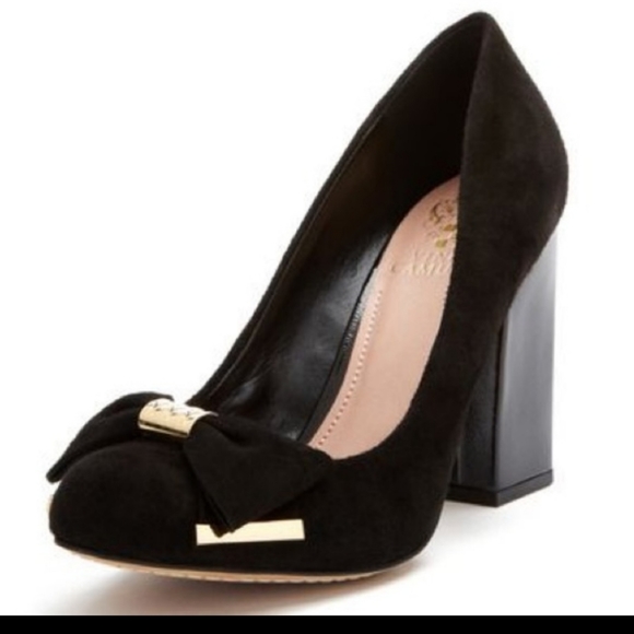 Vince Camuto Shoes - Vince Camuto Bow Black Pumps